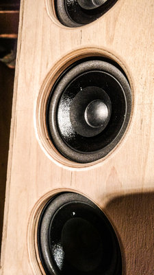 detail of the baffle opening