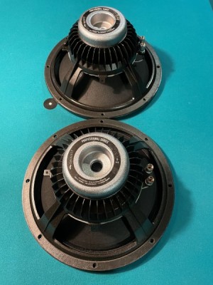 small speakers.jpg