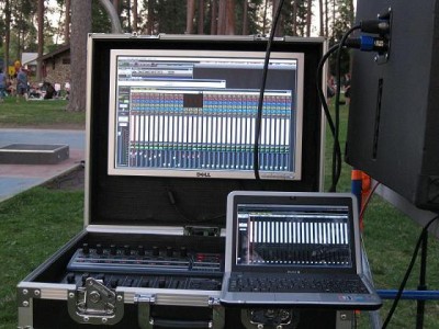 Mini Me.  Dell Mini 9
