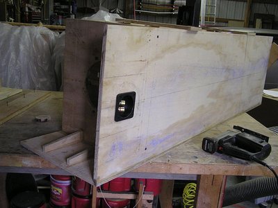 SPEAKER POSTS DRYFIT