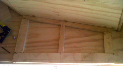 Like brace 2/8 to transfer the horn path lengths to the brace 6/12 and use this to the lower brace true to panel 12.