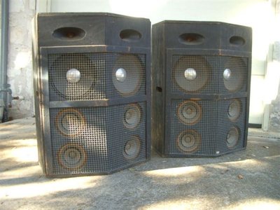 Horrible speakers.jpg