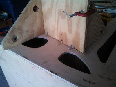 l brackets and 1/4 dowels to fasten the 2nd half of the tuba to the center panel. assembly however is Just like in the way the Instructions tells you. :)