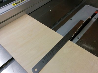 measuringdistance againstblade.jpg